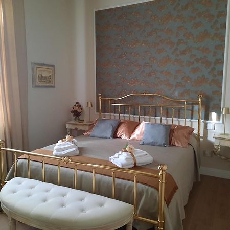 Messer Niccolo - Apartment In Florencia Exterior foto