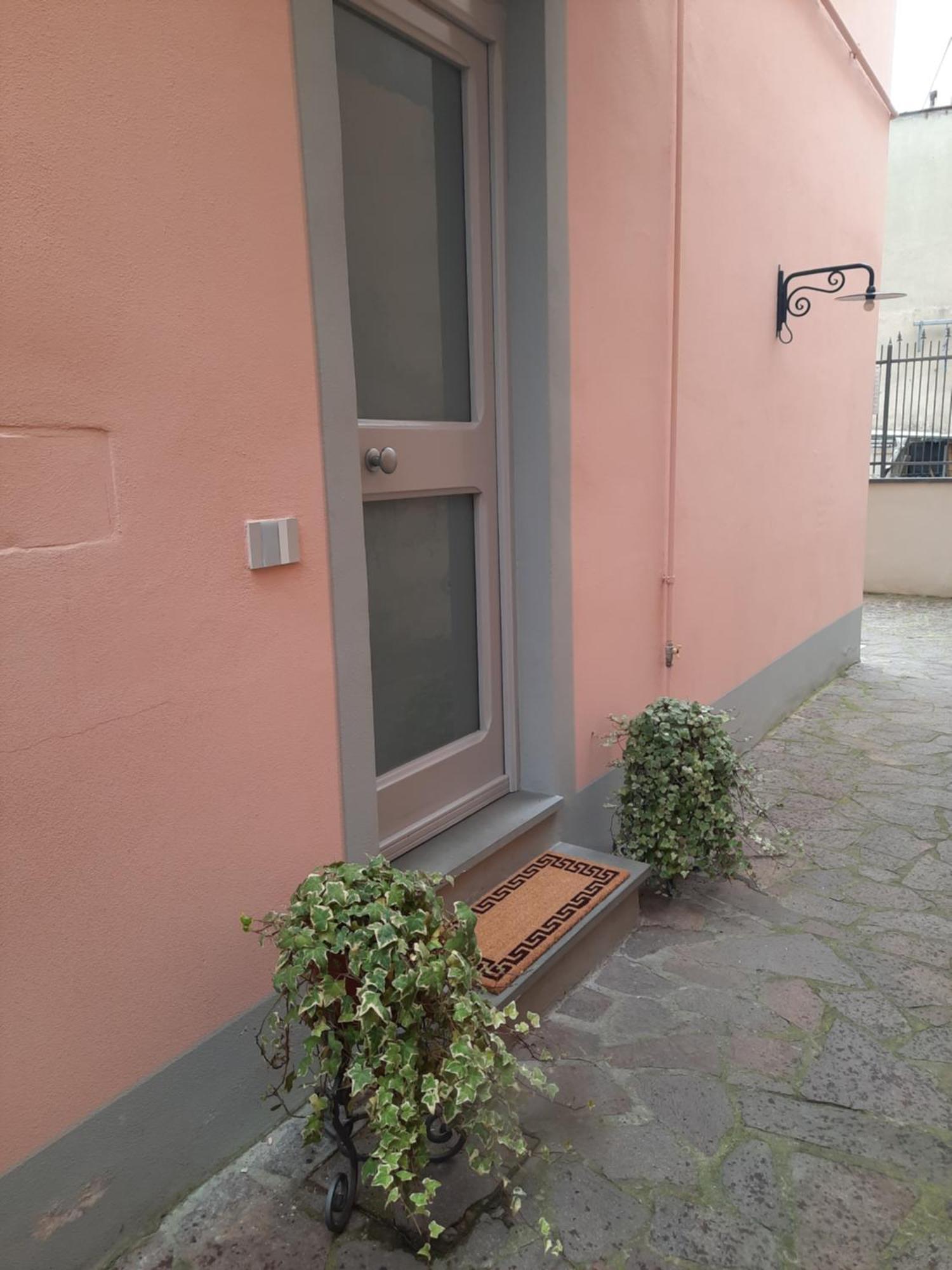 Messer Niccolo - Apartment In Florencia Exterior foto