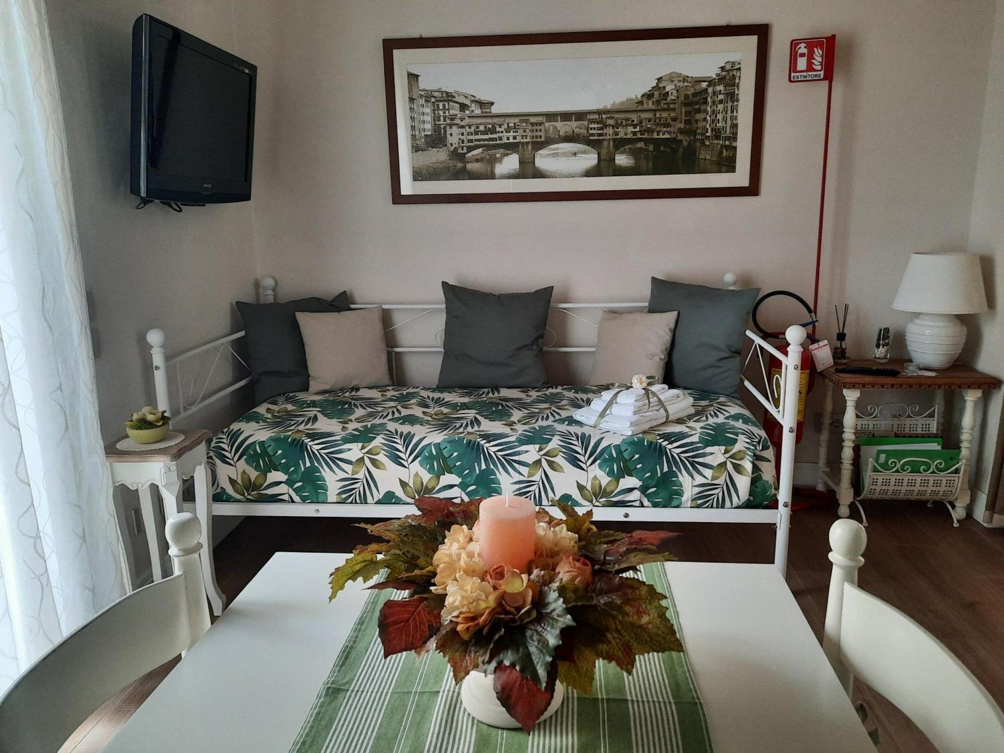 Messer Niccolo - Apartment In Florencia Exterior foto